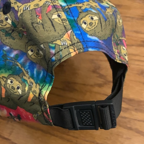 VIBEDRATION Sloth Hat - Picture 3 of 8